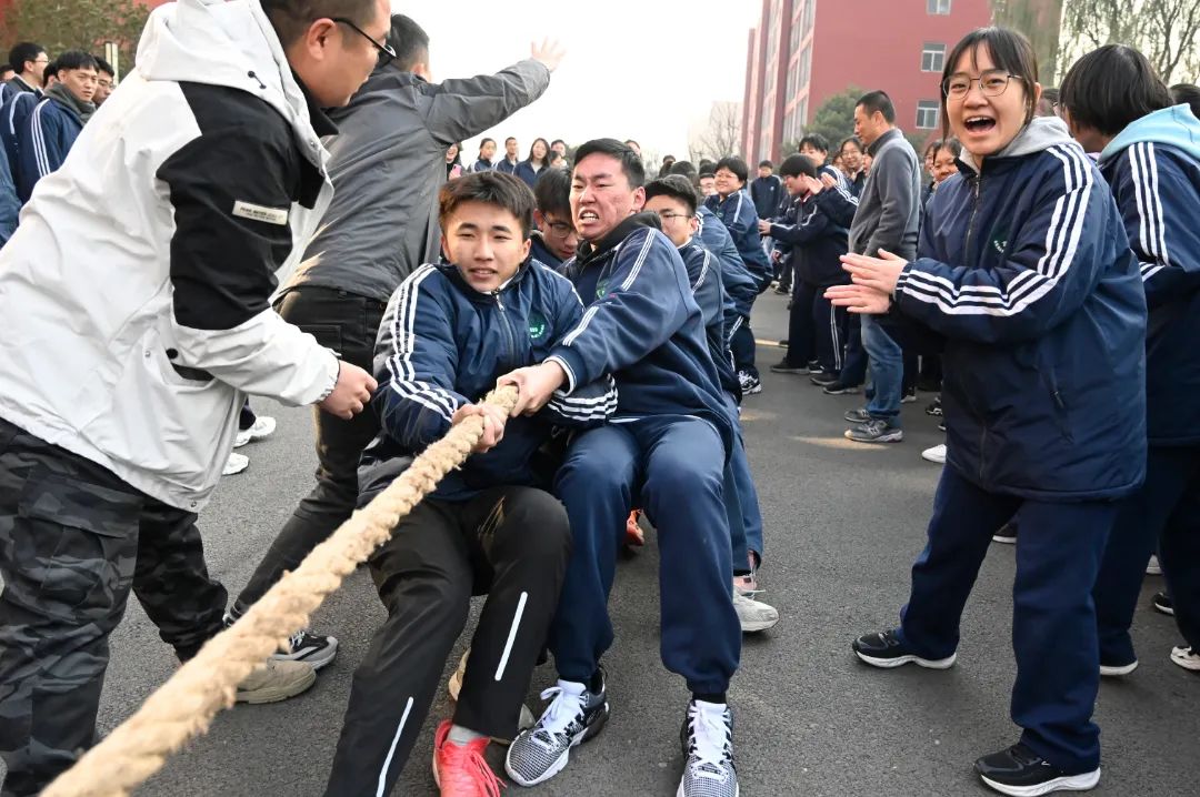 澳客官方网站-各队士气高昂！比赛现场热情高涨！的简单介绍
